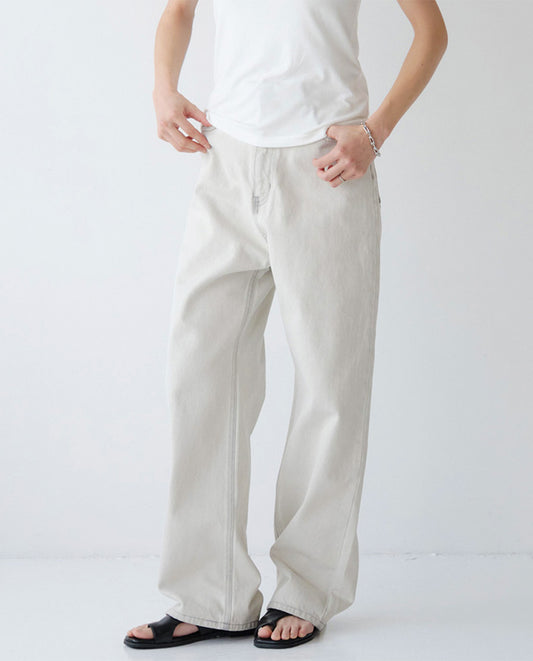 ストレートデニムパンツ