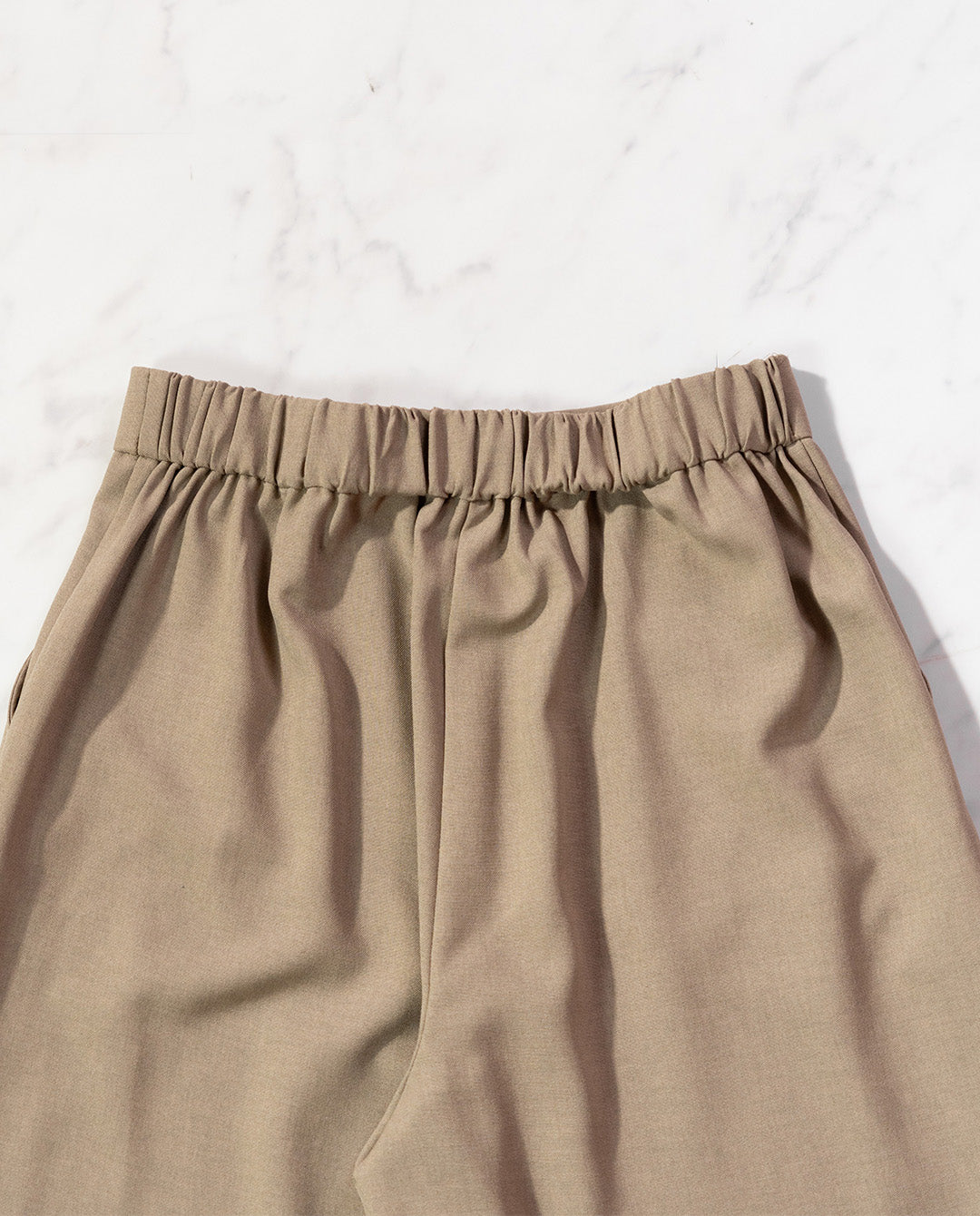 サイドプリーツワイドパンツ