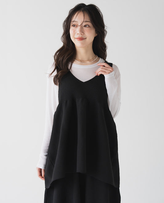 立体編みフレアニットベスト