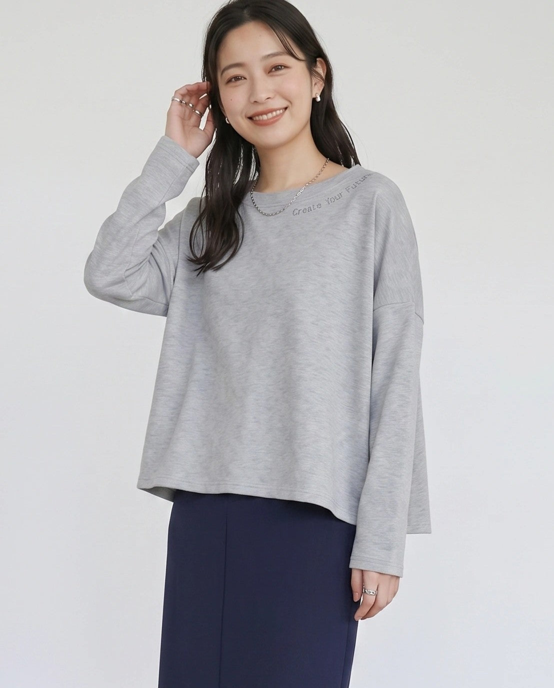 裏起毛ロゴ刺繍プルオーバー｜Nunc.（ヌンク）公式通販｜30代の自分に