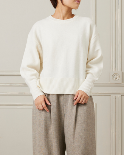 バックスリットウールニット