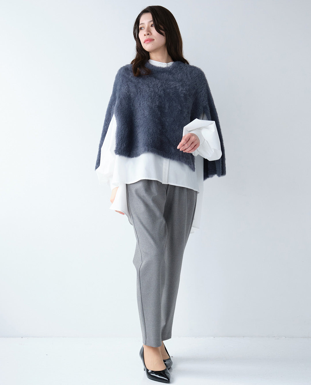 フェザーニットケープ