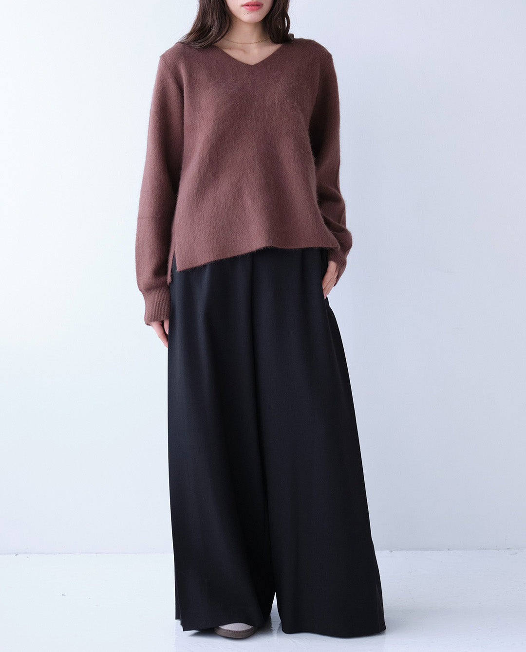 ダブルフェイスVネックニット