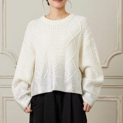 箔プリントゲーブルニット