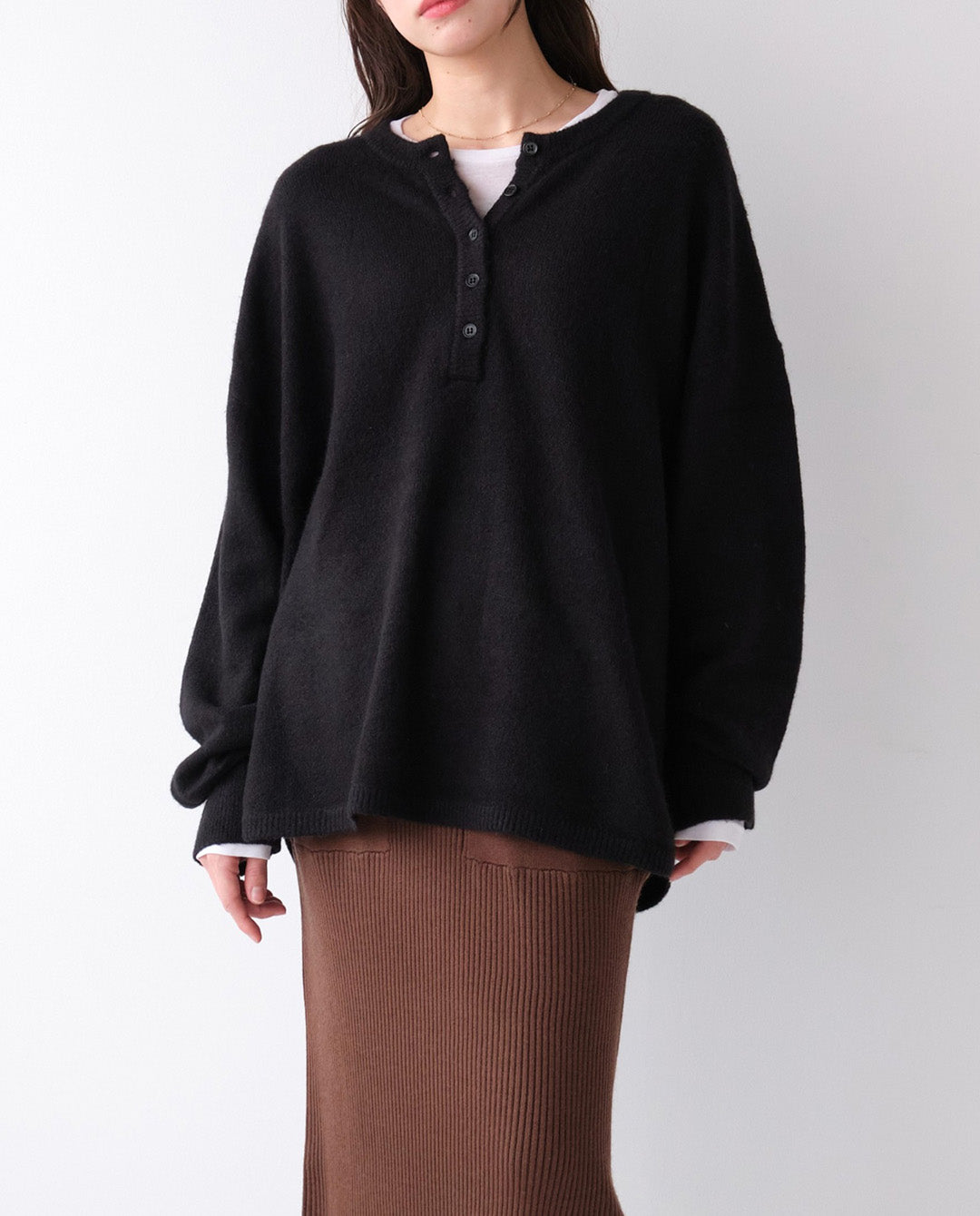 ヘンリーネックニットプルオーバー