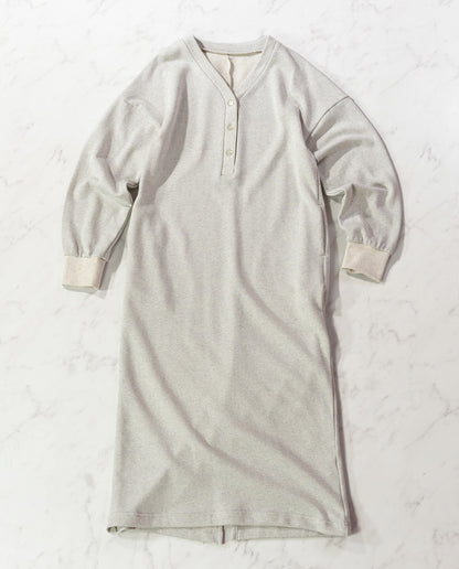 裏起毛Vネックワンピース