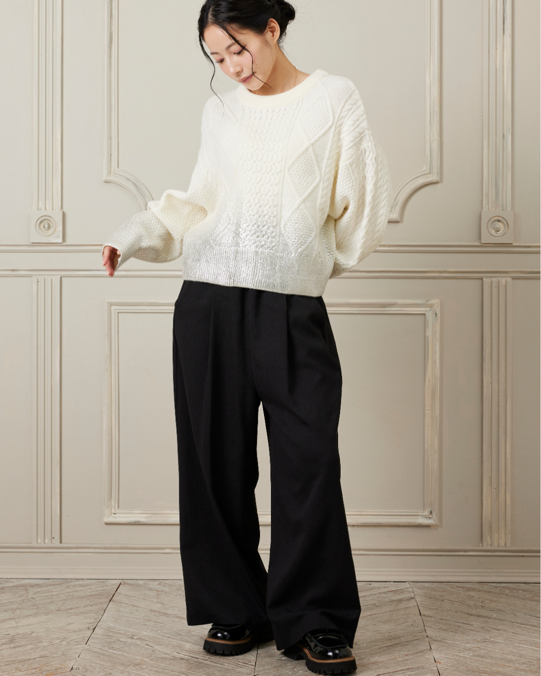 箔プリントゲーブルニット