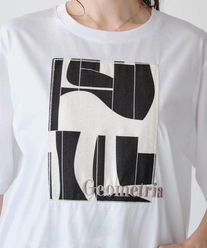 ジオメトリックプリントTシャツ