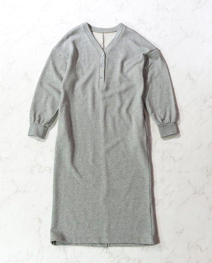 裏起毛Vネックワンピース