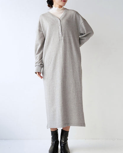 裏起毛Vネックワンピース