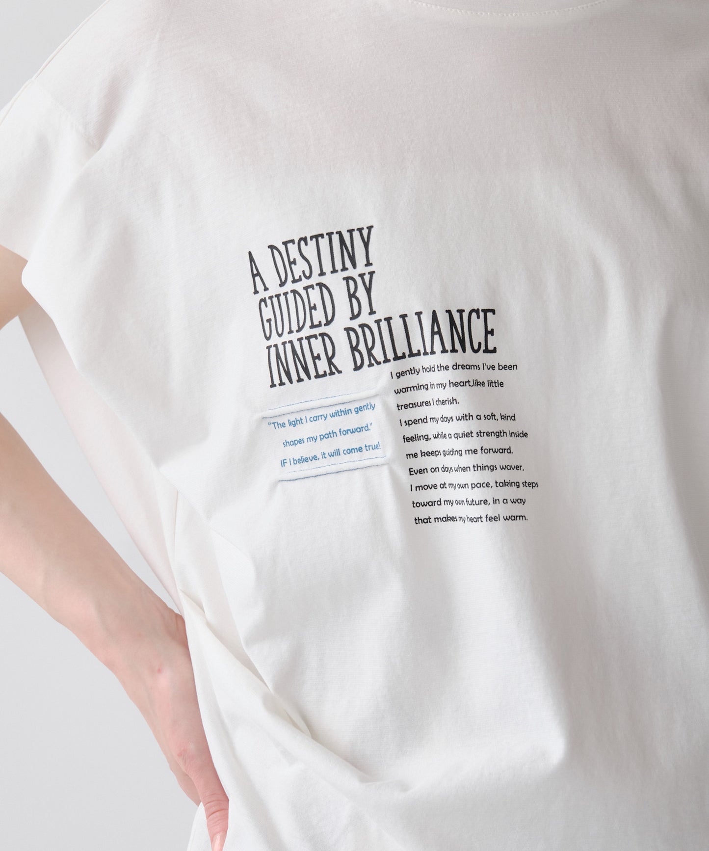 配色ロゴTシャツ