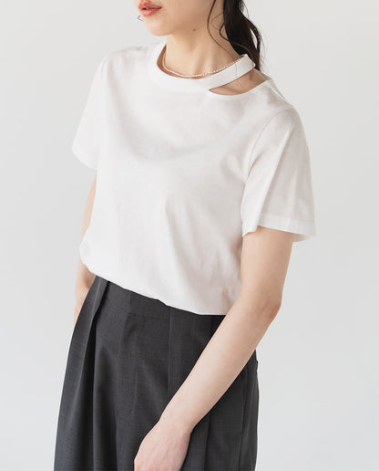 スリットネックTシャツ