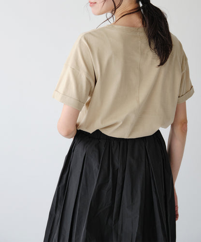 立体ロゴ刺繍Tシャツ