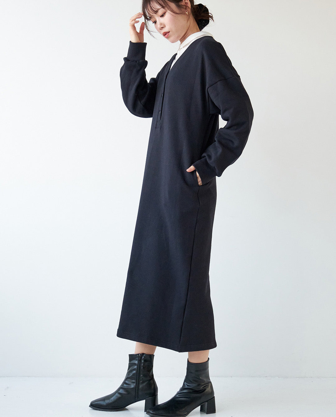 裏起毛Vネックワンピース