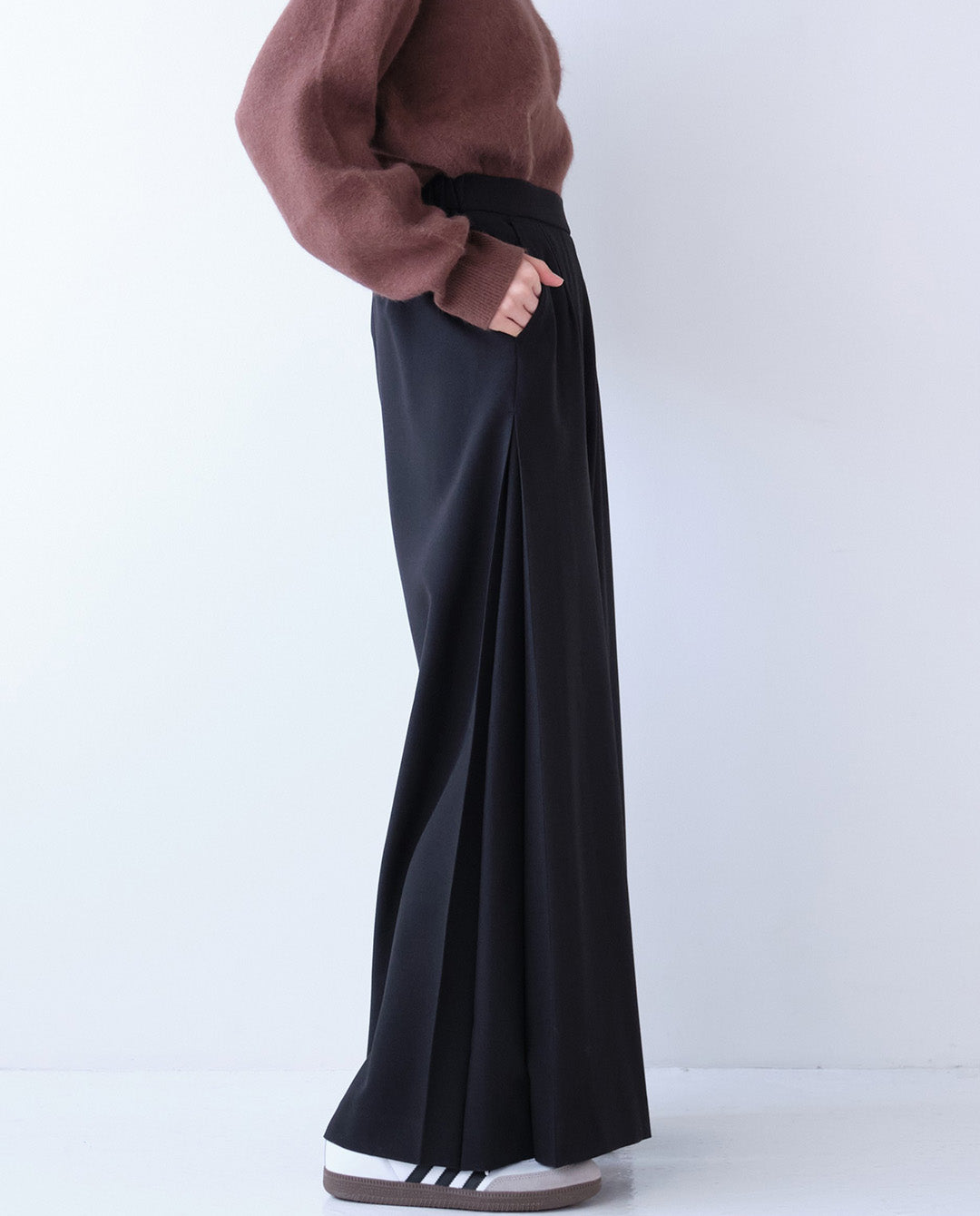 サイドプリーツワイドパンツ