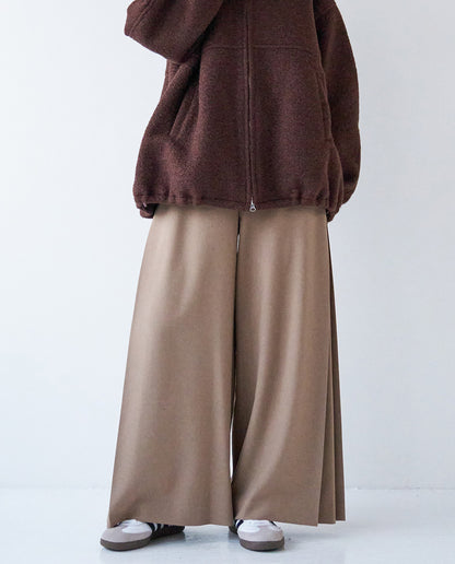 サイドプリーツワイドパンツ