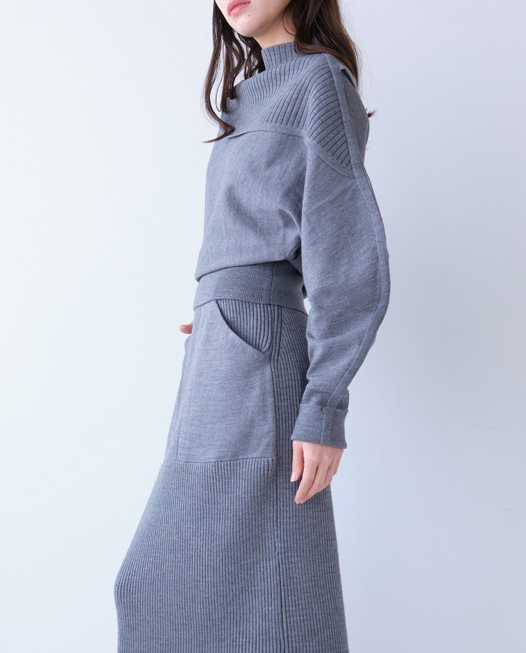 リブ切り替えニット