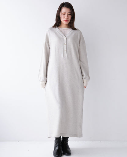 裏起毛Vネックワンピース