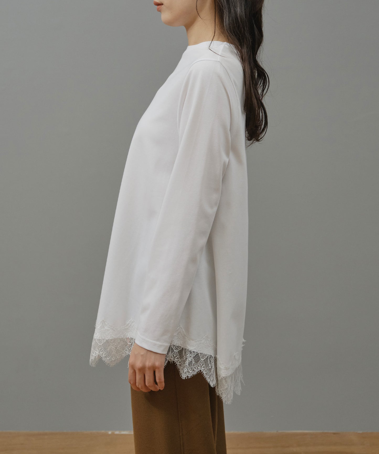 レースヘムロングTシャツ