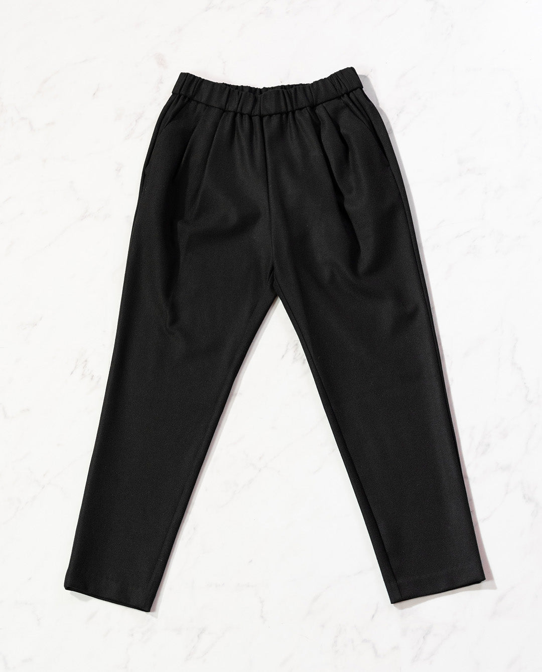 両面起毛テーパードパンツ