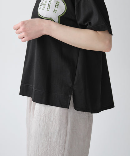 立体刺繍Tシャツ