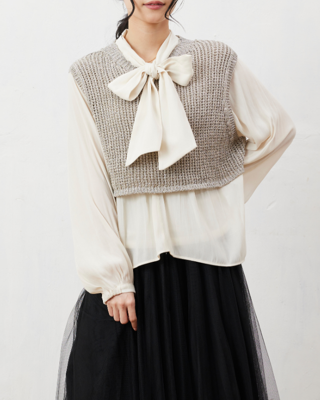 ラメリリーニットベスト