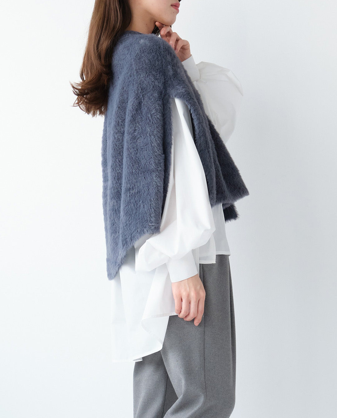 フェザーニットケープ