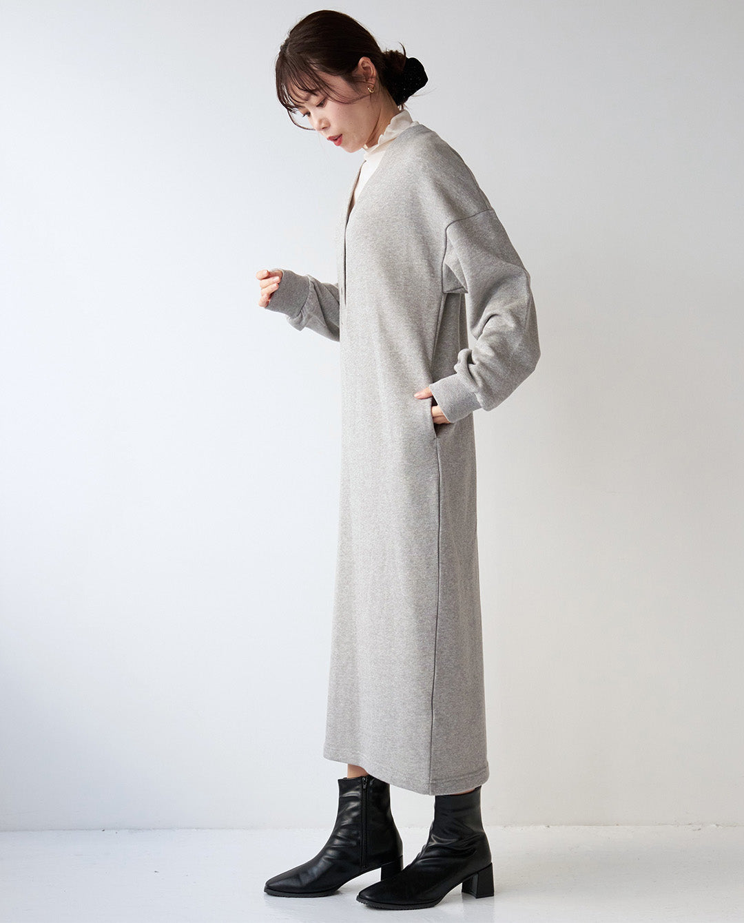 裏起毛Vネックワンピース