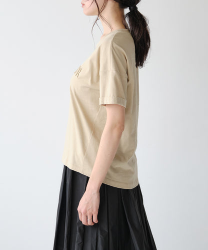 立体ロゴ刺繍Tシャツ