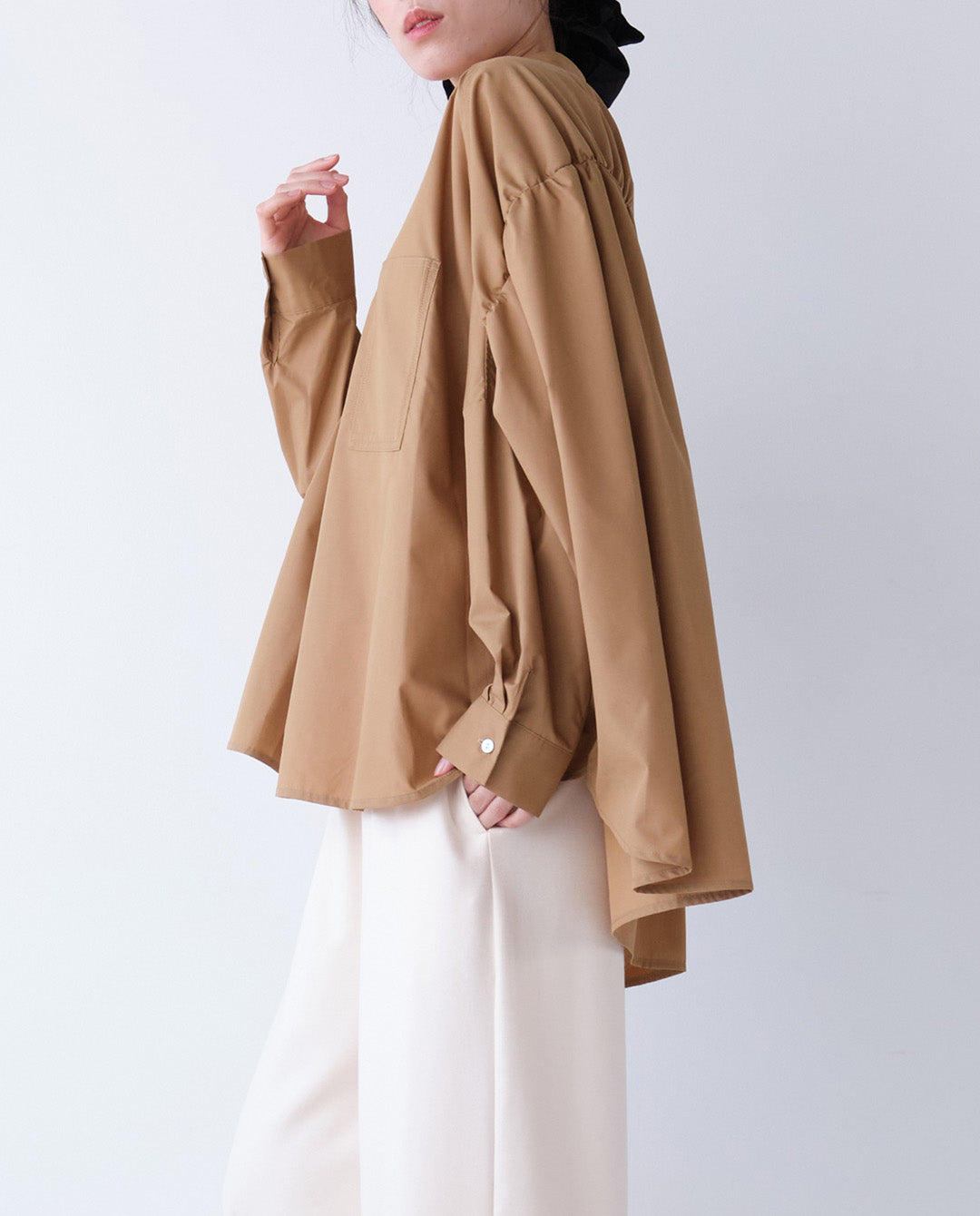 バックギャザーワイドブラウス