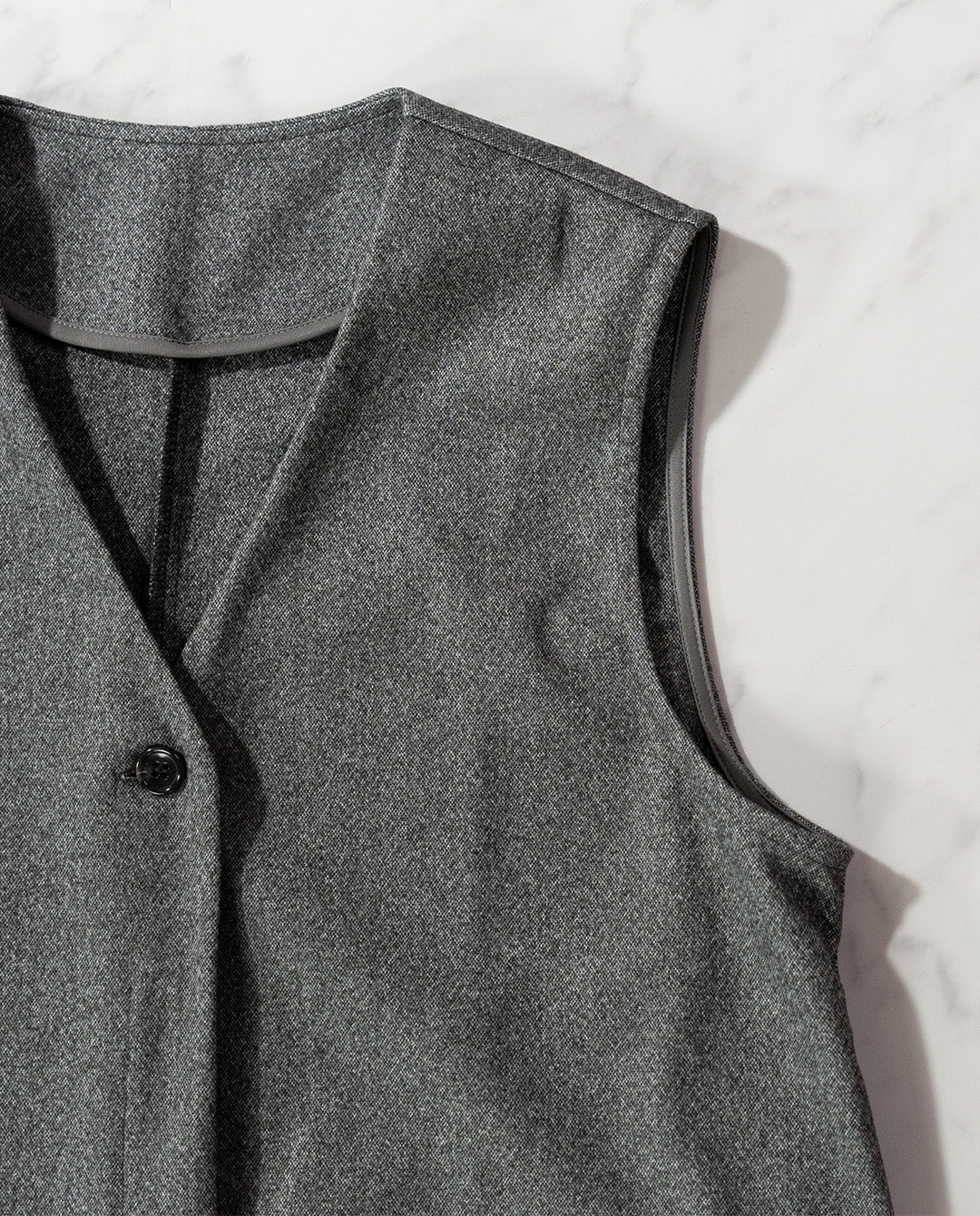 ウールライクVネックロングジレ