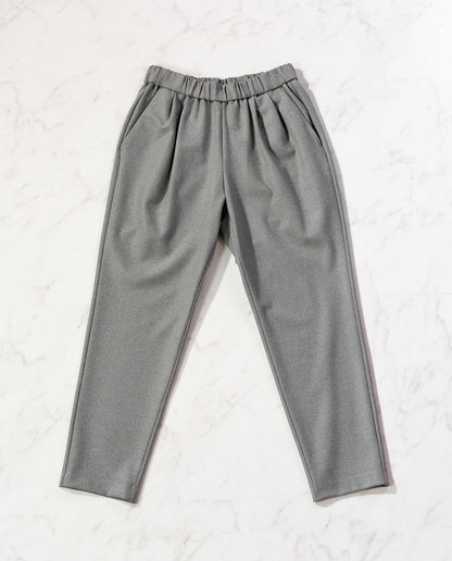 両面起毛テーパードパンツ