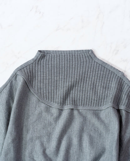 リブ切り替えニット