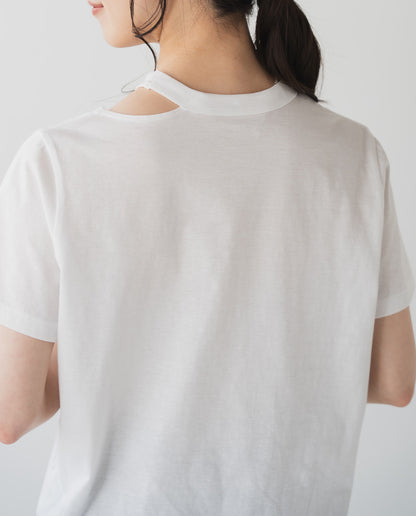 スリットネックTシャツ