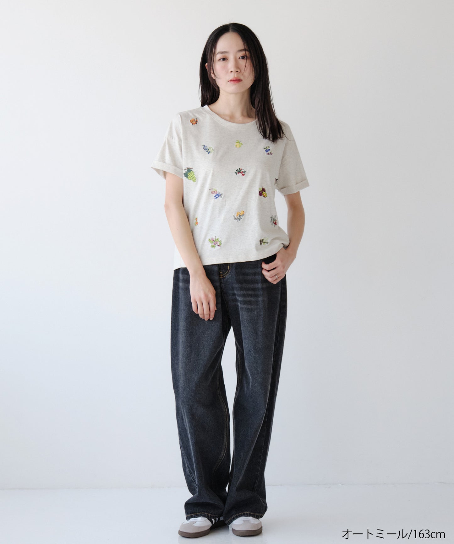フルーツ刺繍Tシャツ