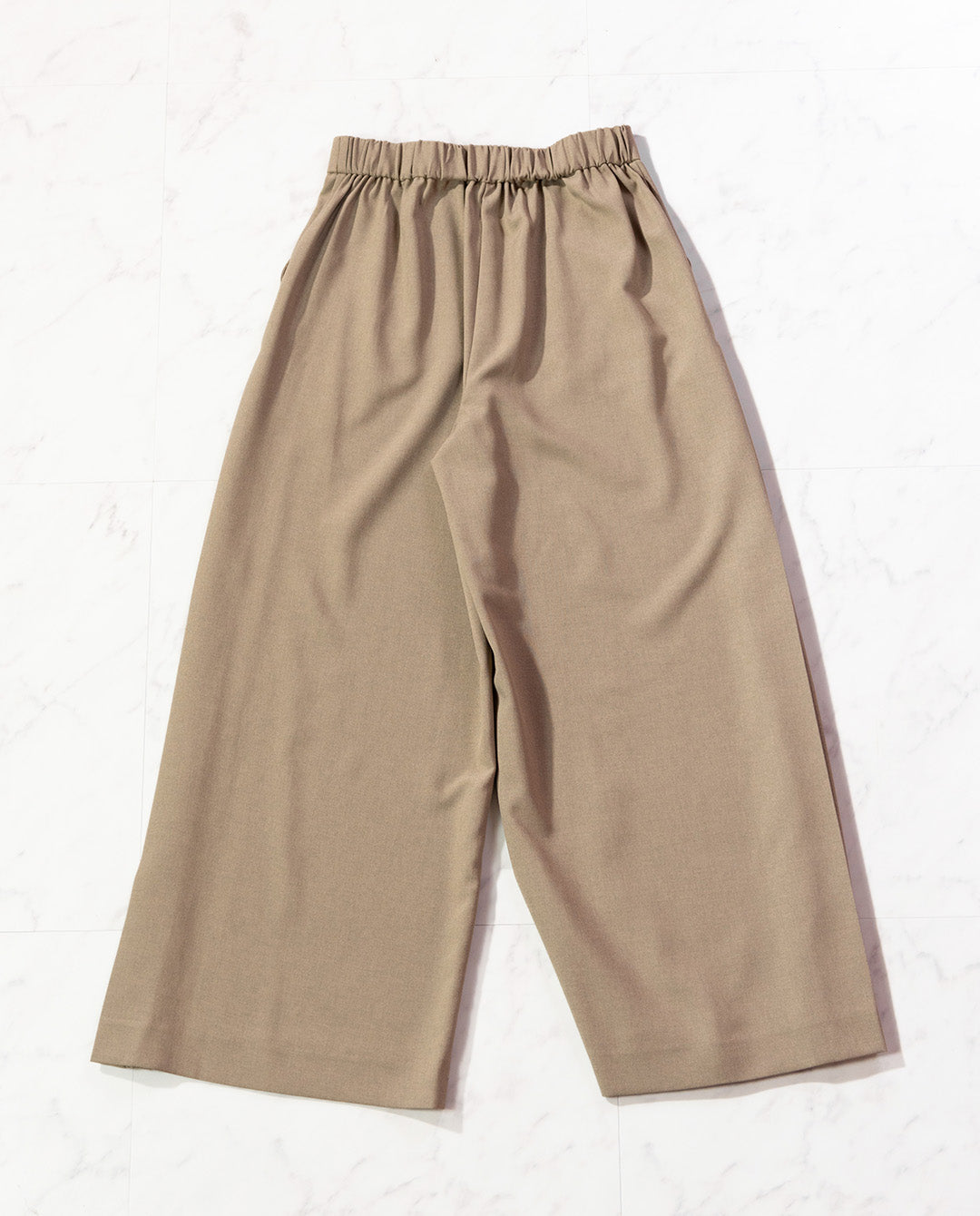 サイドプリーツワイドパンツ