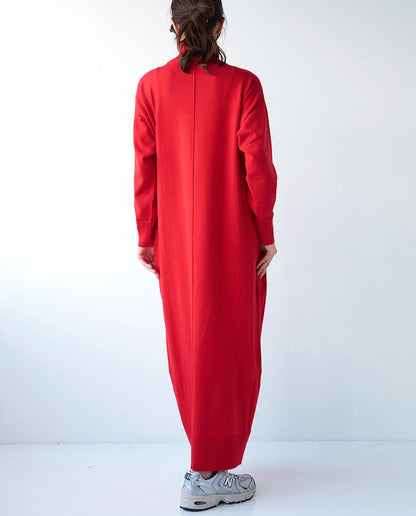 コクーンハイネックニットワンピース