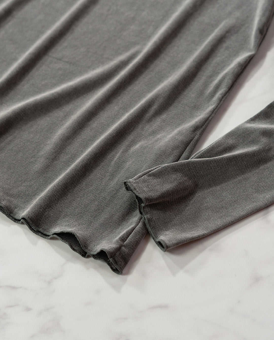 フロッキーチュールトップス