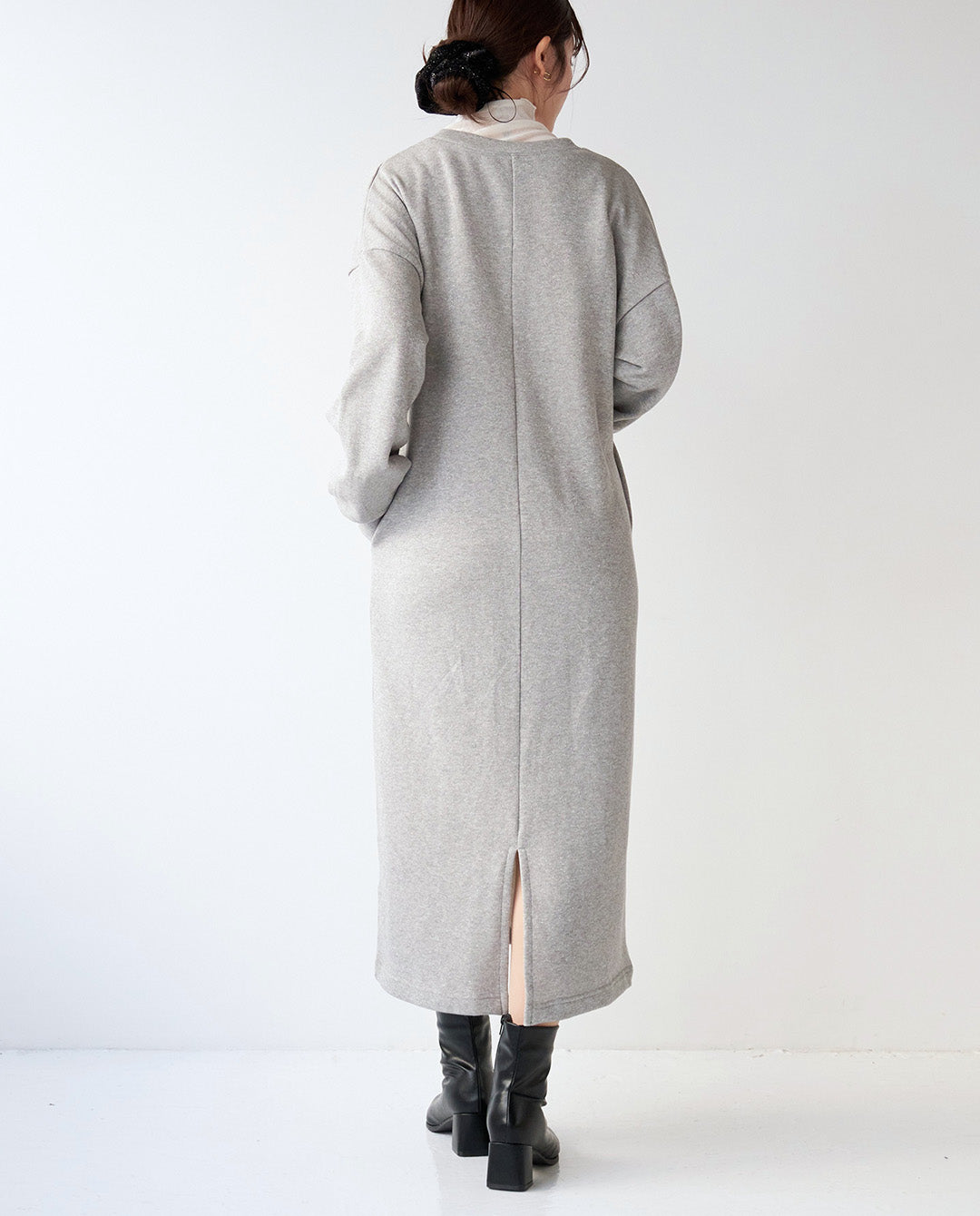 裏起毛Vネックワンピース