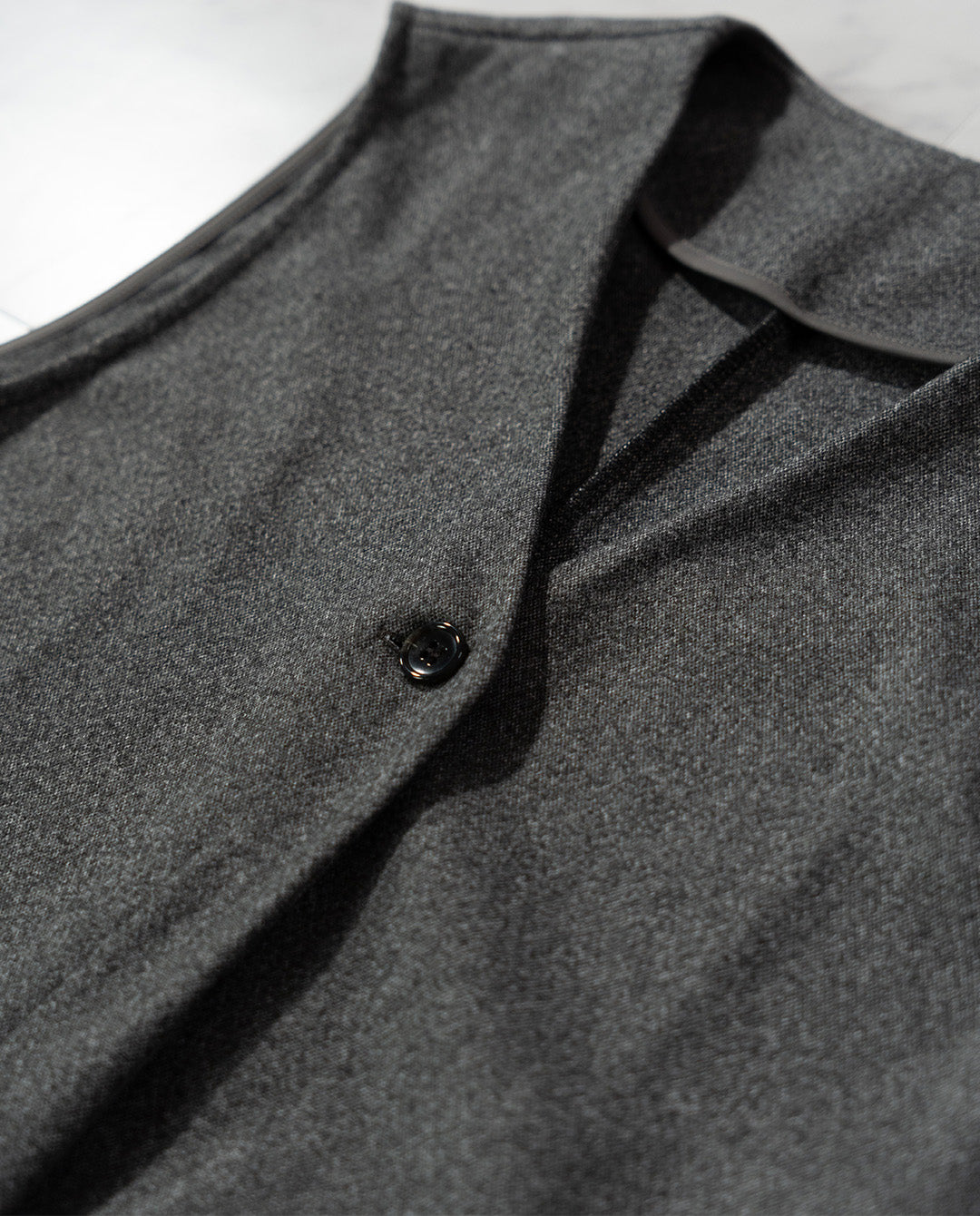 ウールライクVネックロングジレ