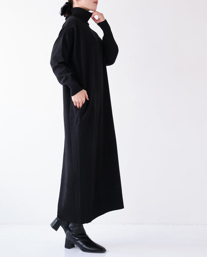 コクーンハイネックニットワンピース