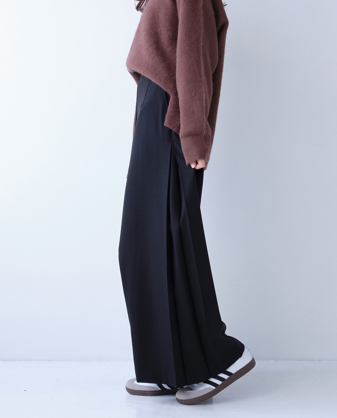サイドプリーツワイドパンツ