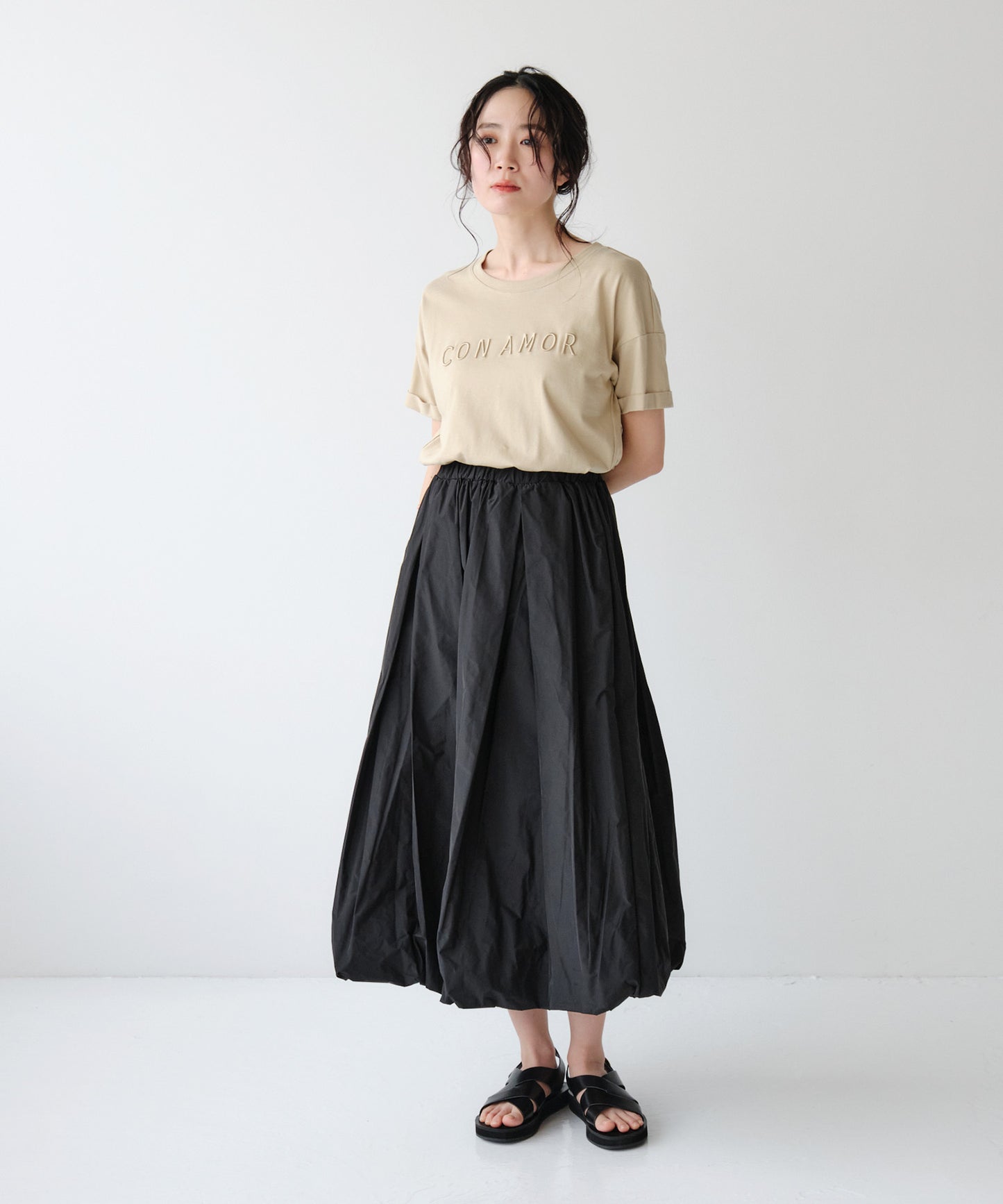 立体ロゴ刺繍Tシャツ