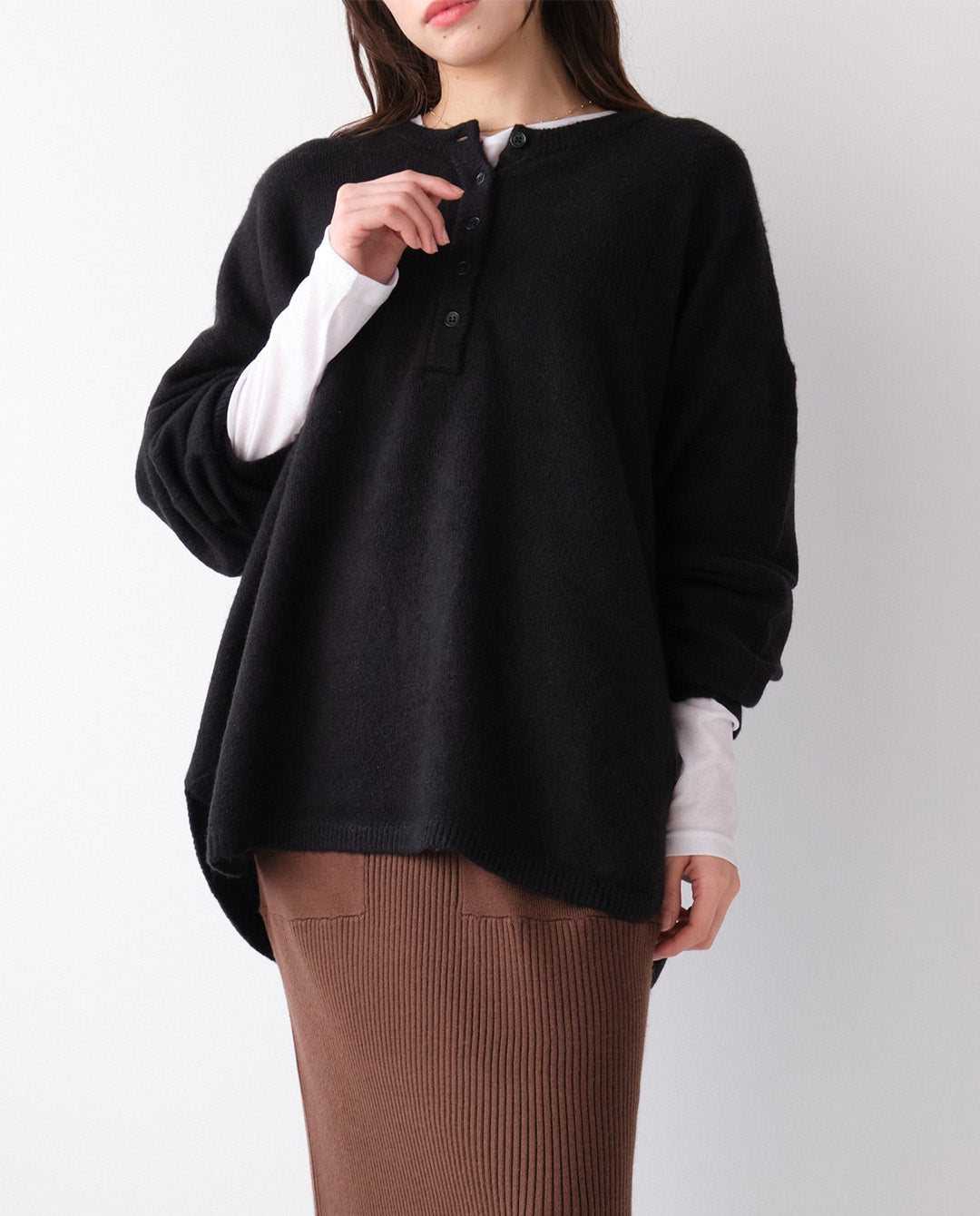 ヘンリーネックニットプルオーバー