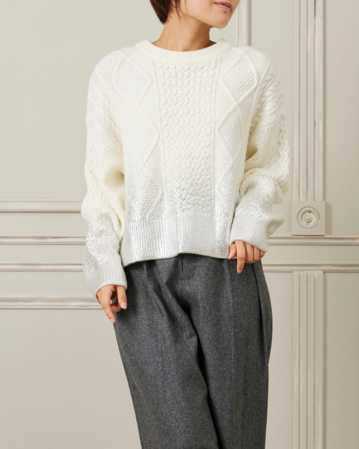 箔プリントゲーブルニット