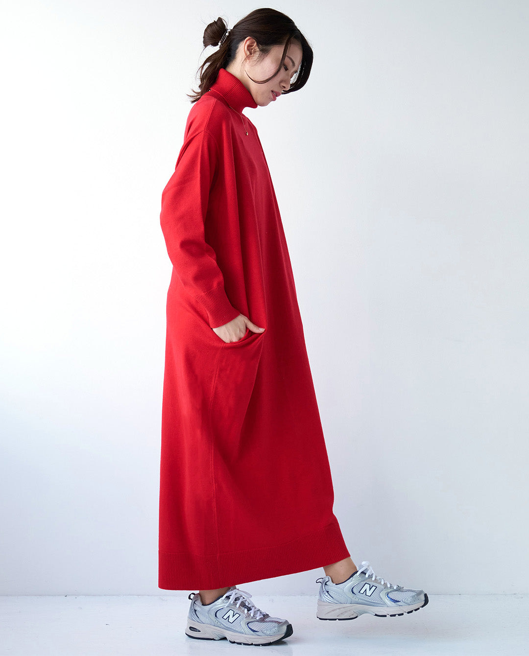 コクーンハイネックニットワンピース