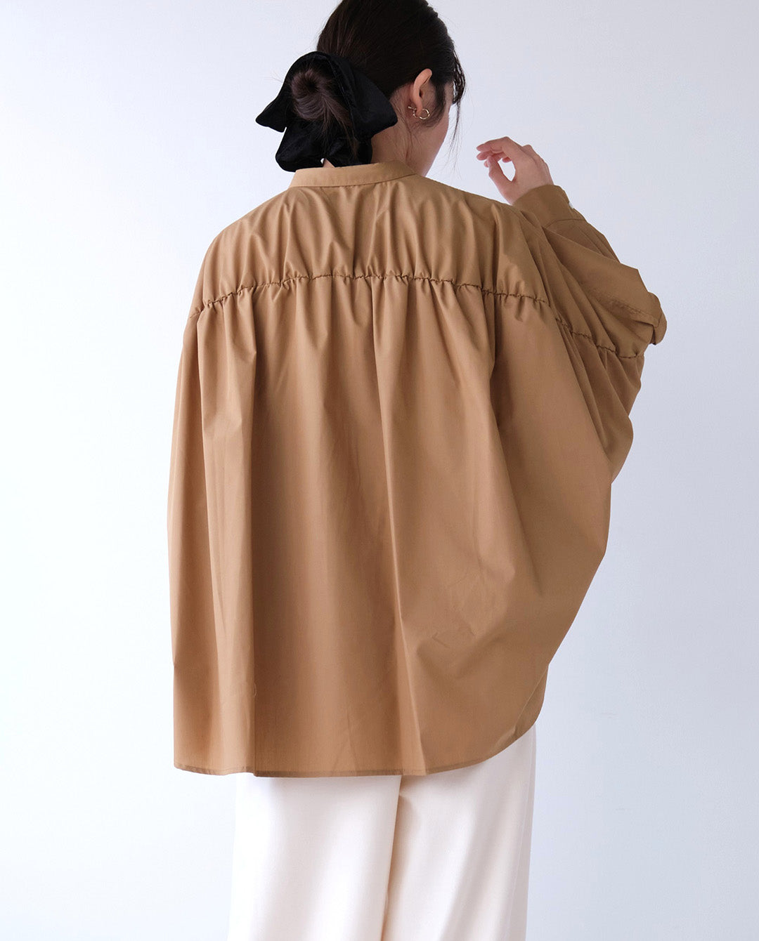 バックギャザーワイドブラウス