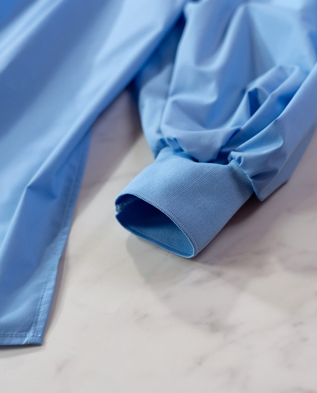 袖リブボリュームブラウス