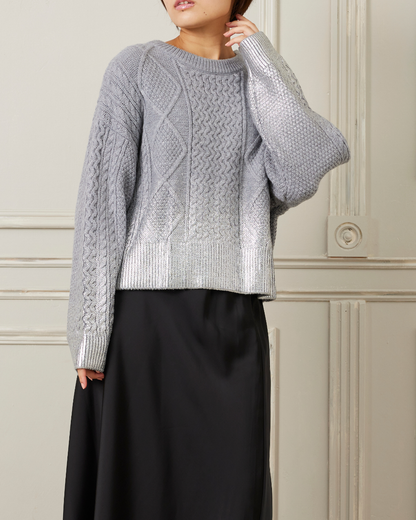 箔プリントゲーブルニット