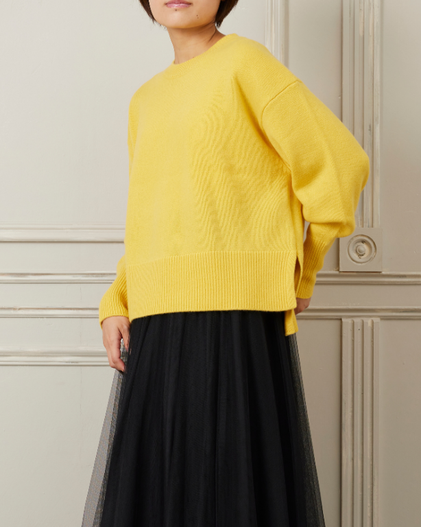 バックスリットウールニット